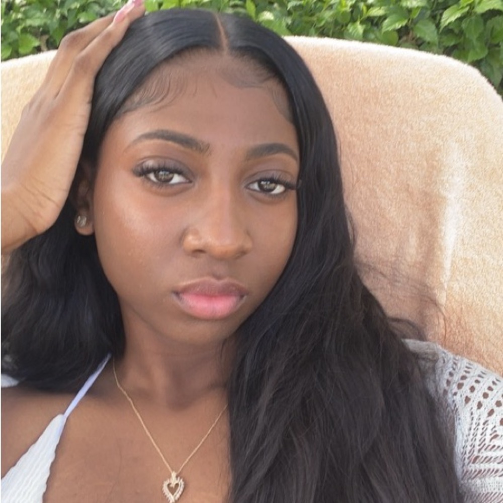 Meet your Posher, Brianna